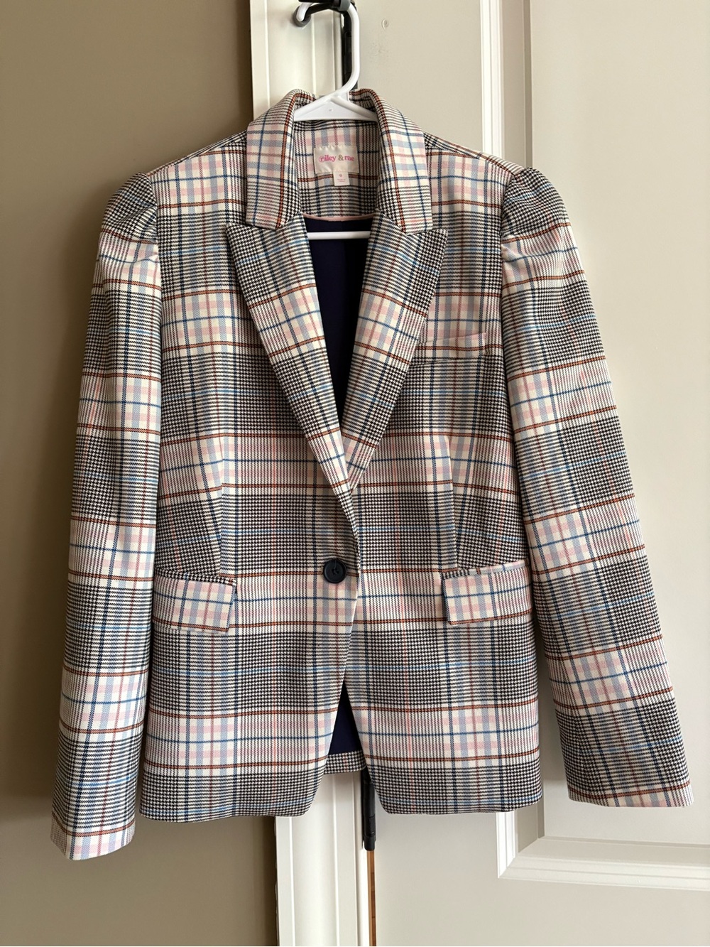 Riley & Rae Fitz Plaid Blazer